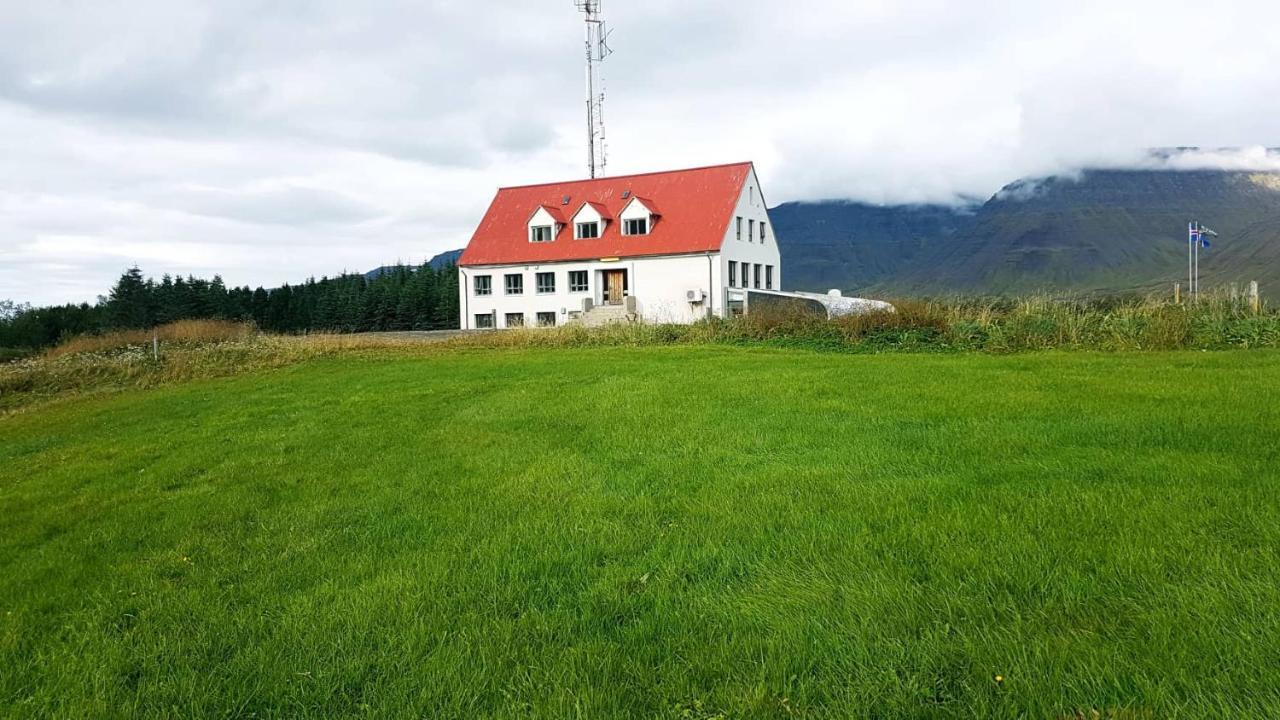 Holt Inn Flateyri 외부 사진